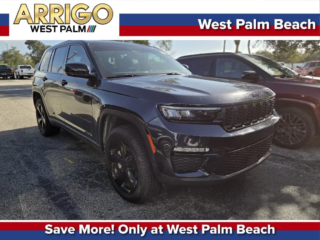 Used 2024 Midnight Sky Jeep Limited image 1