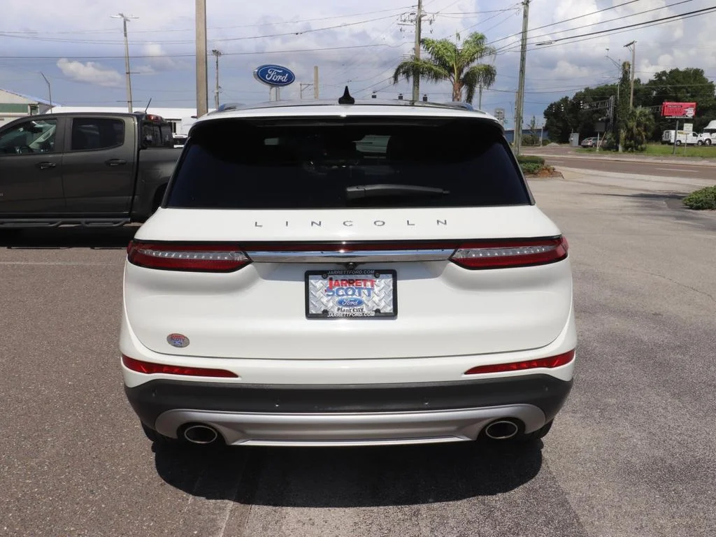 Used 2022 White Lincoln Reserve image 14