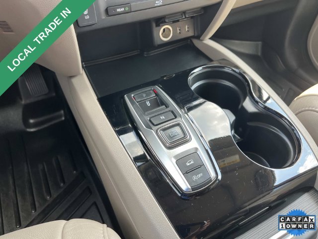 Used 2017 White Honda Touring image 34