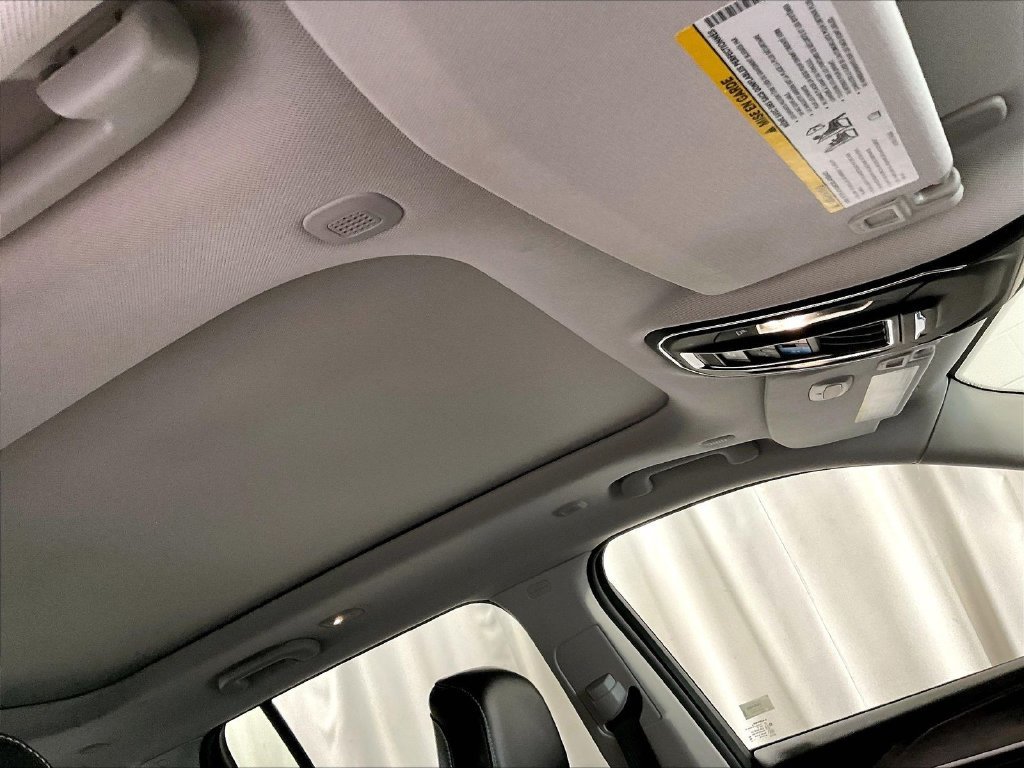 Used 2023 White Jeep 4xe image 22