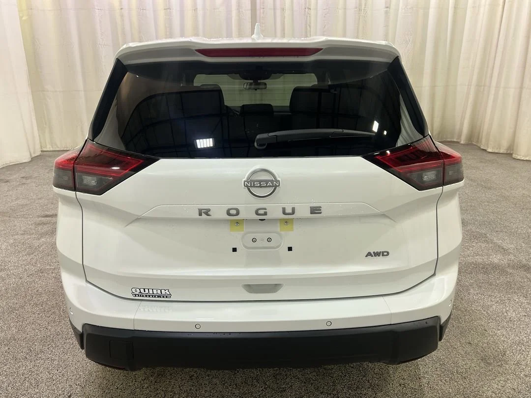 2026 Nissan Rogue SV - Photo 7