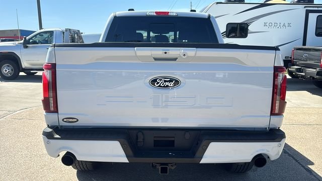 Used 2025 White Ford Lariat image 10