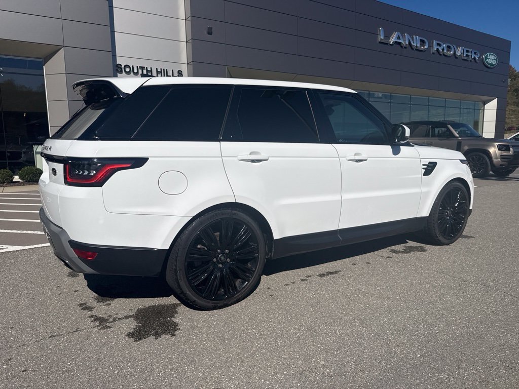 Used 2022 Fuji White Land Rover SE image 6