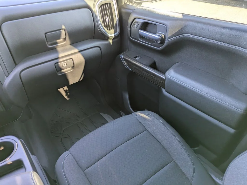 Used 2021 Shadow Gray Metallic Chevrolet LT image 18