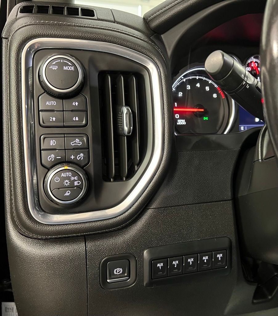 2022 Chevrolet Silverado 3500HD LTZ - Photo 38