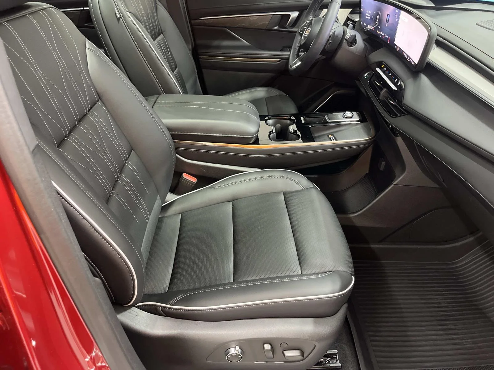 Used 2026 Cherry Red Tintcoat Buick Avenir image 29