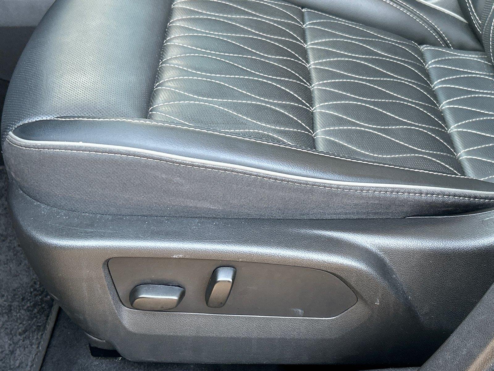 Used 2023 EBONY TWILIGHT METALLIC Buick Avenir image 16