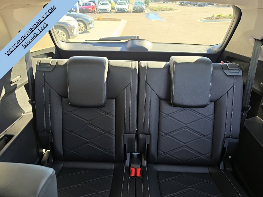Used 2026  Volkswagen SE w/Technology image 33