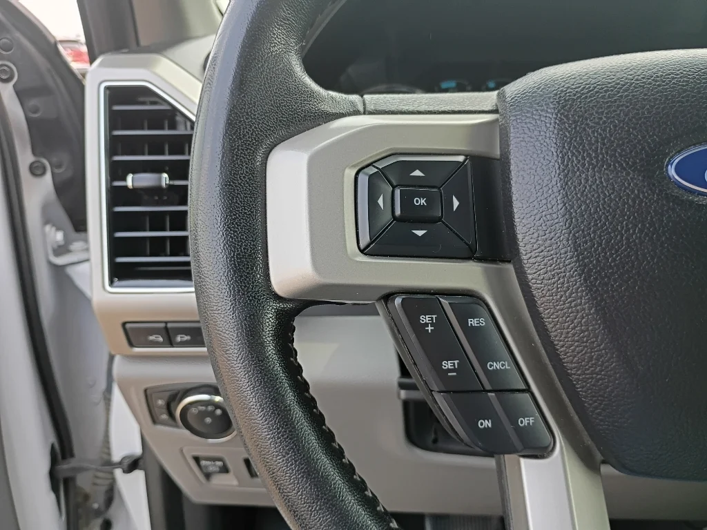 Used 2019 Oxford White Ford LARIAT image 23