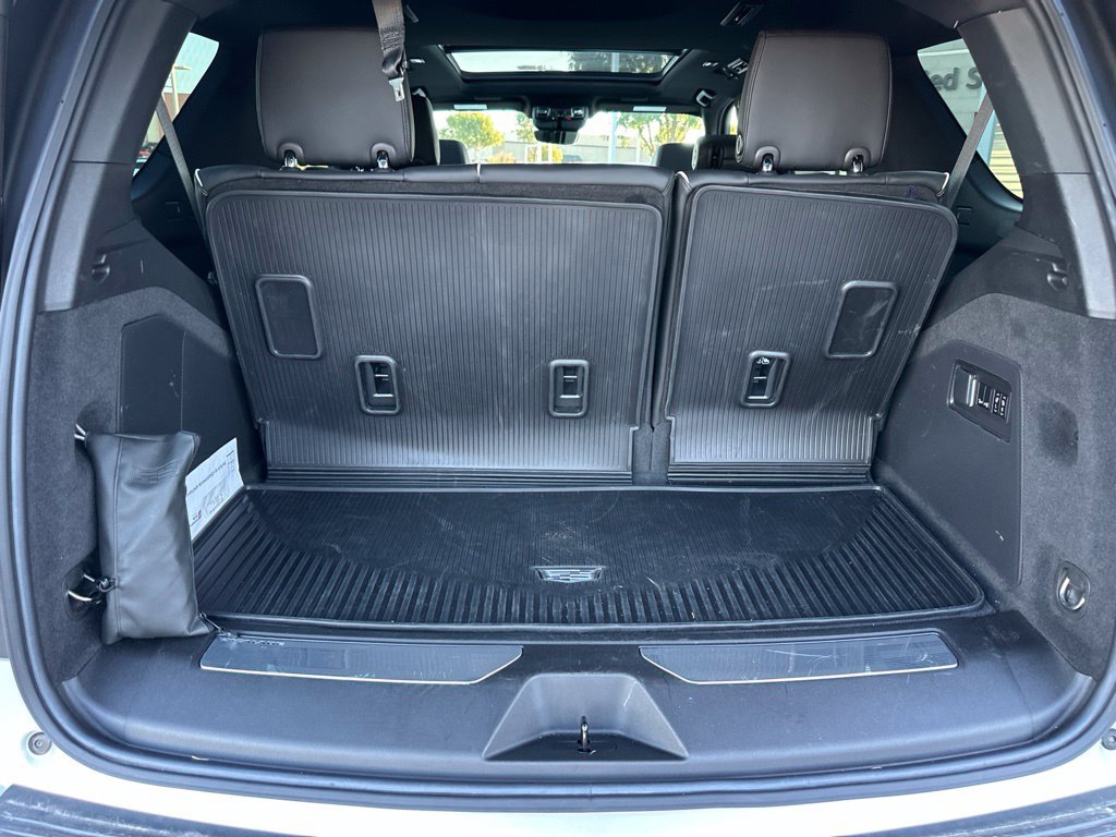 Used 2023 White Cadillac Premium Luxury image 12