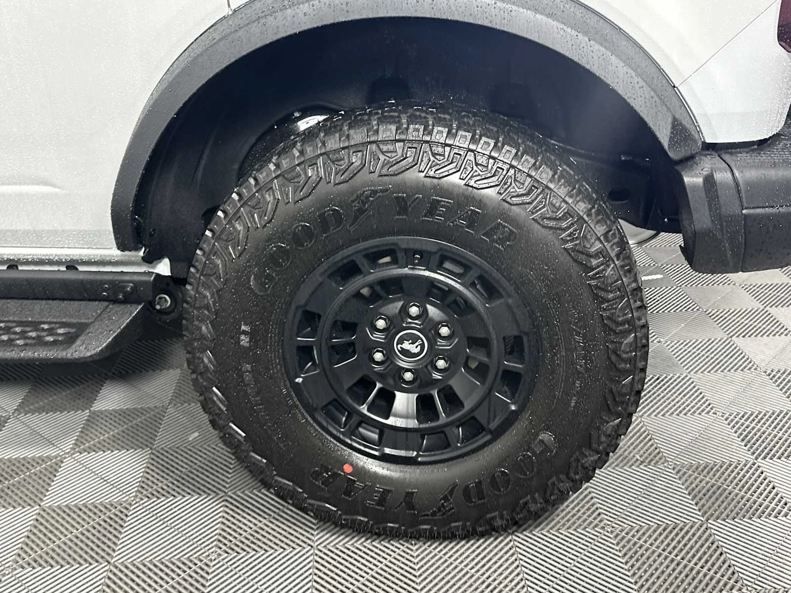 New 2026 Avalanche Gray Ford Big Bend image 24