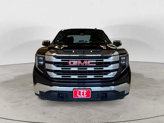 Used 2025 Silver GMC SLE image 9