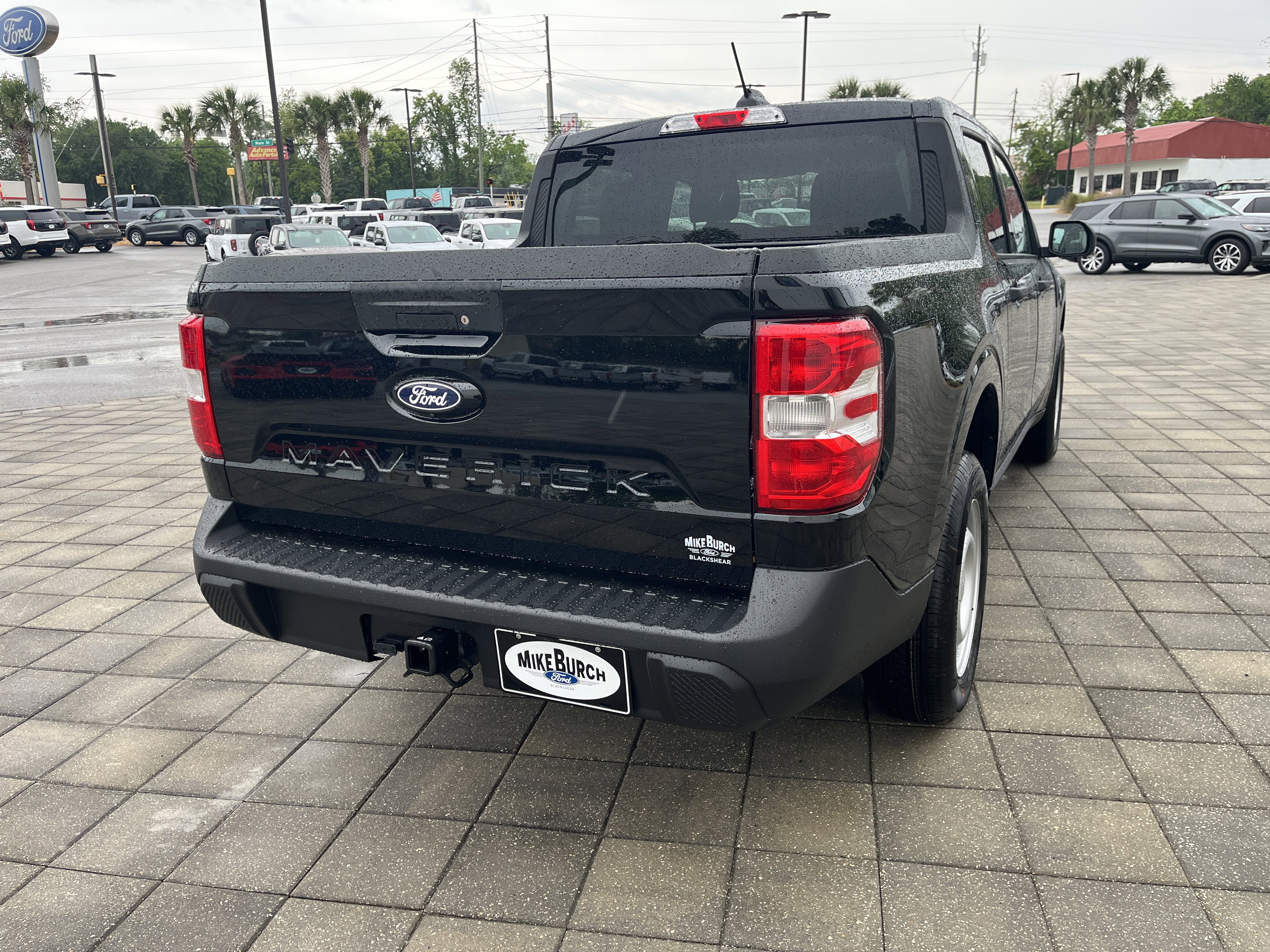 New 2026 Shadow Black Ford XL image 6