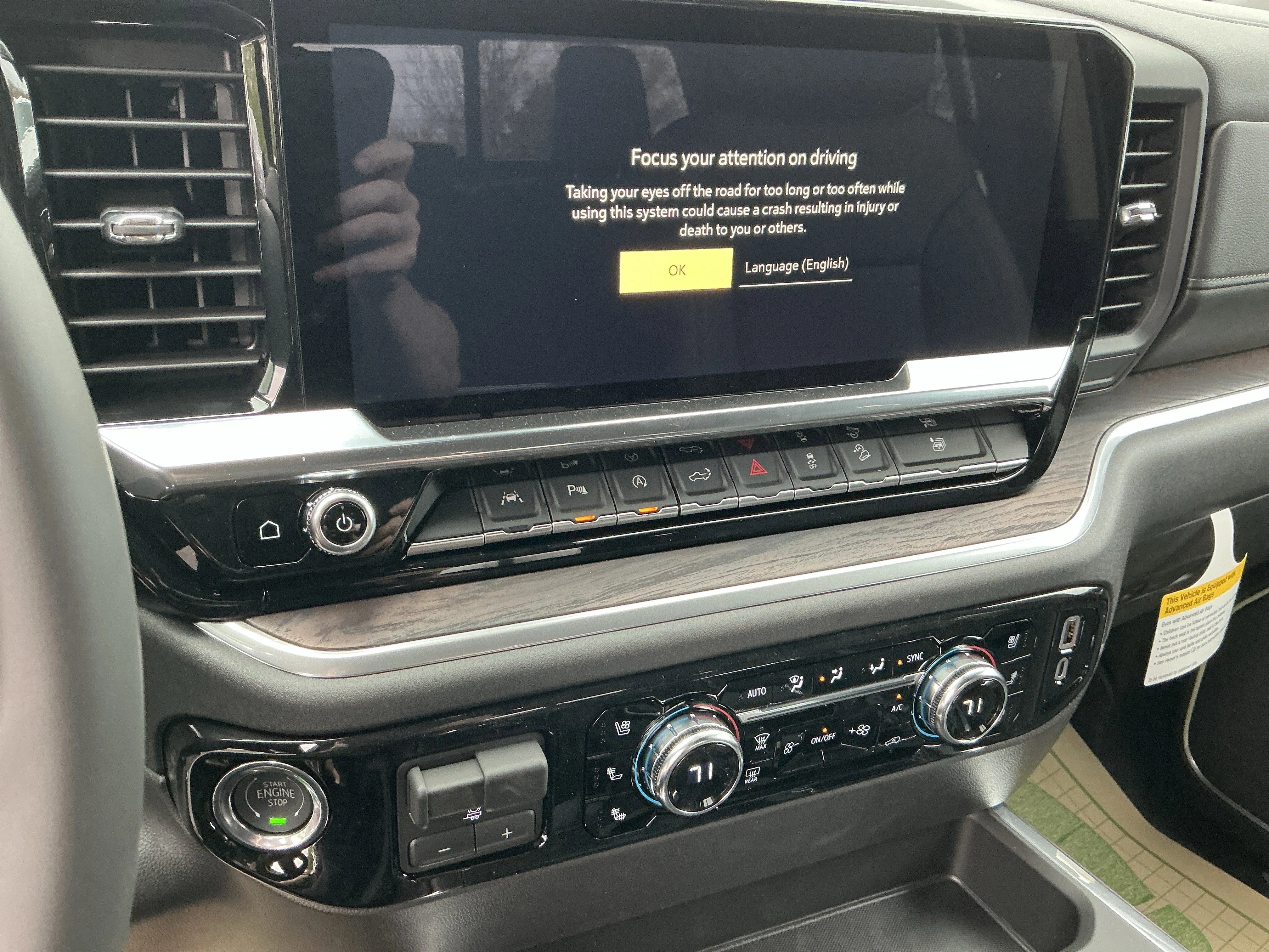 2026 GMC Sierra 1500 SLT - Photo 19