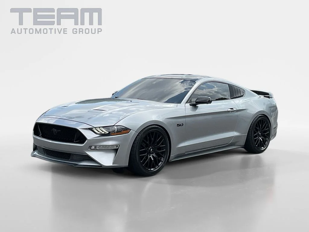 Used 2023 Silver Ford GT Premium image 3
