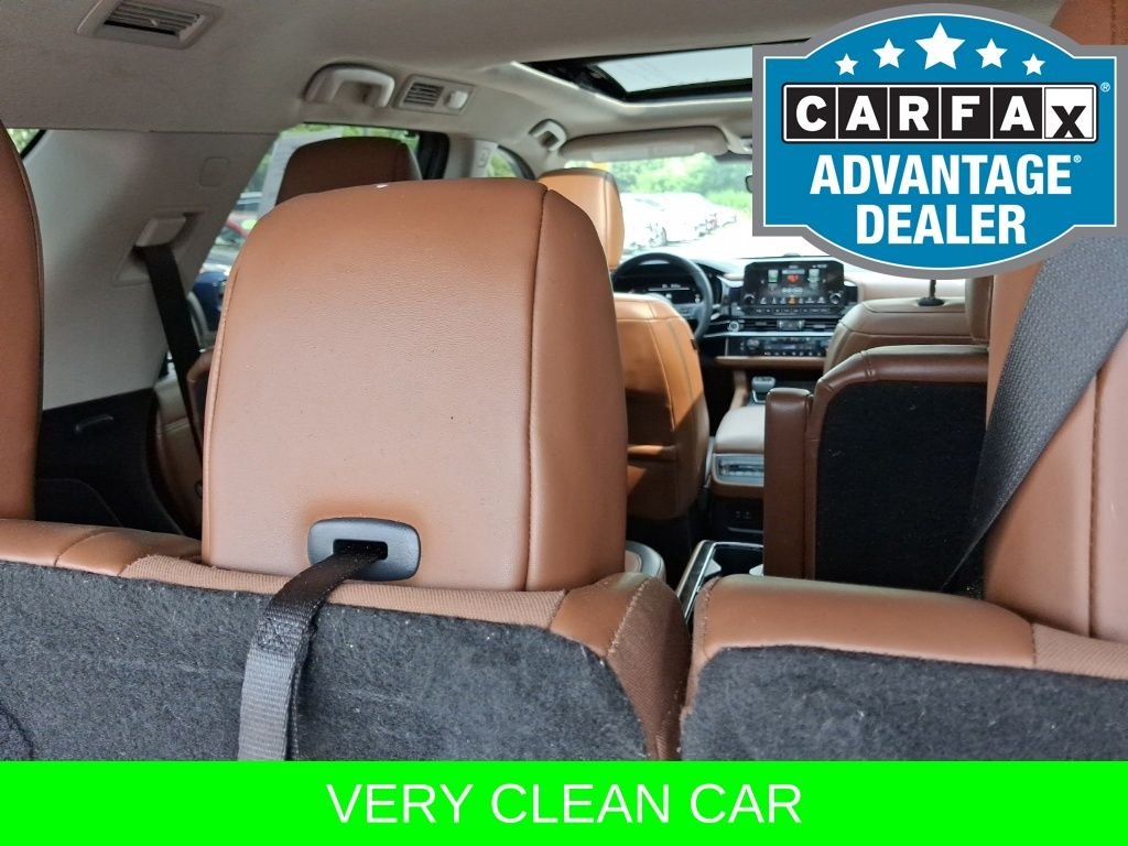 Used 2023 White Nissan Platinum image 9