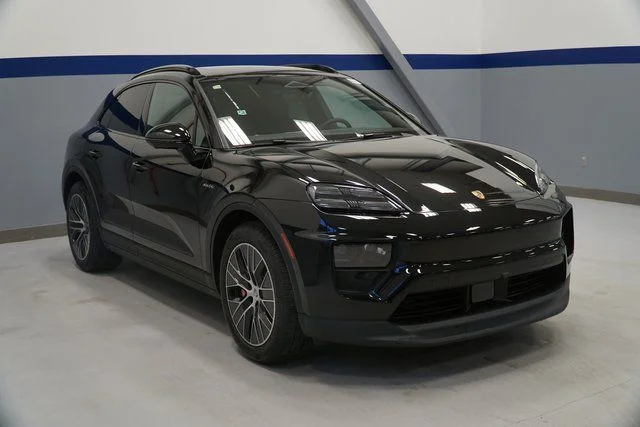 2026 Porsche Macan S - Photo 12