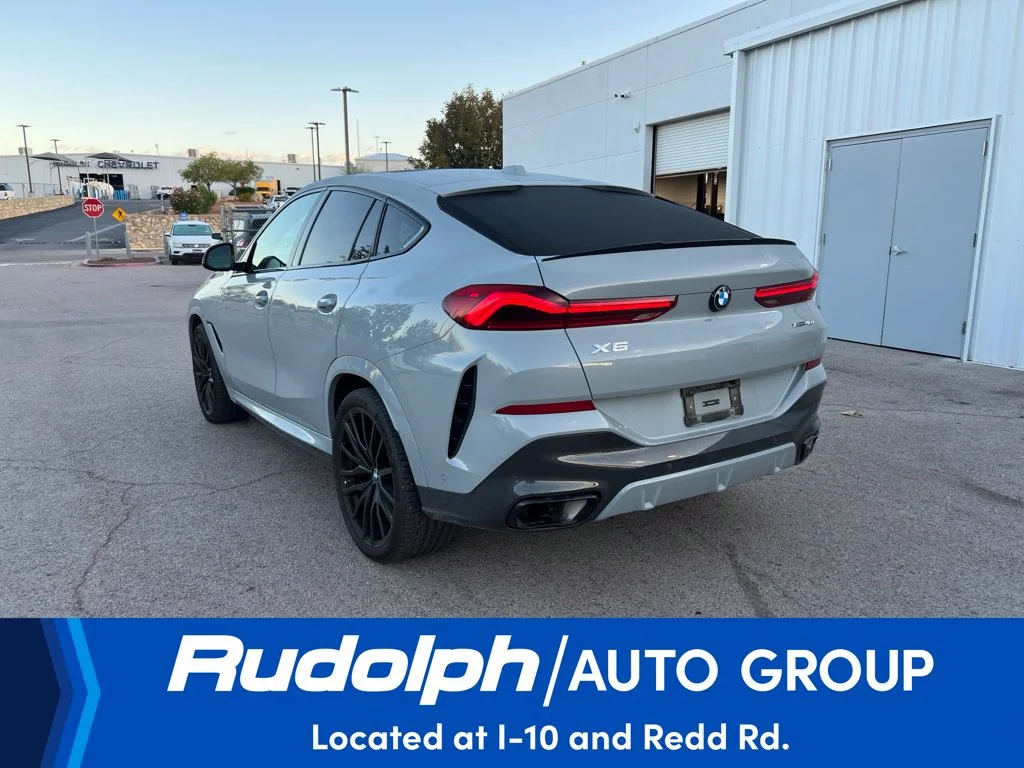 Used 2024 Gray BMW xDrive40i image 3