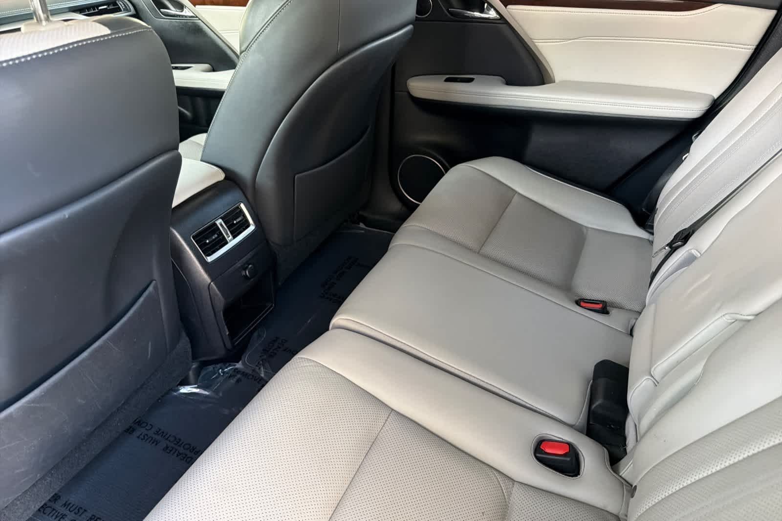 Used 2017 Eminent White Pearl Lexus  image 4