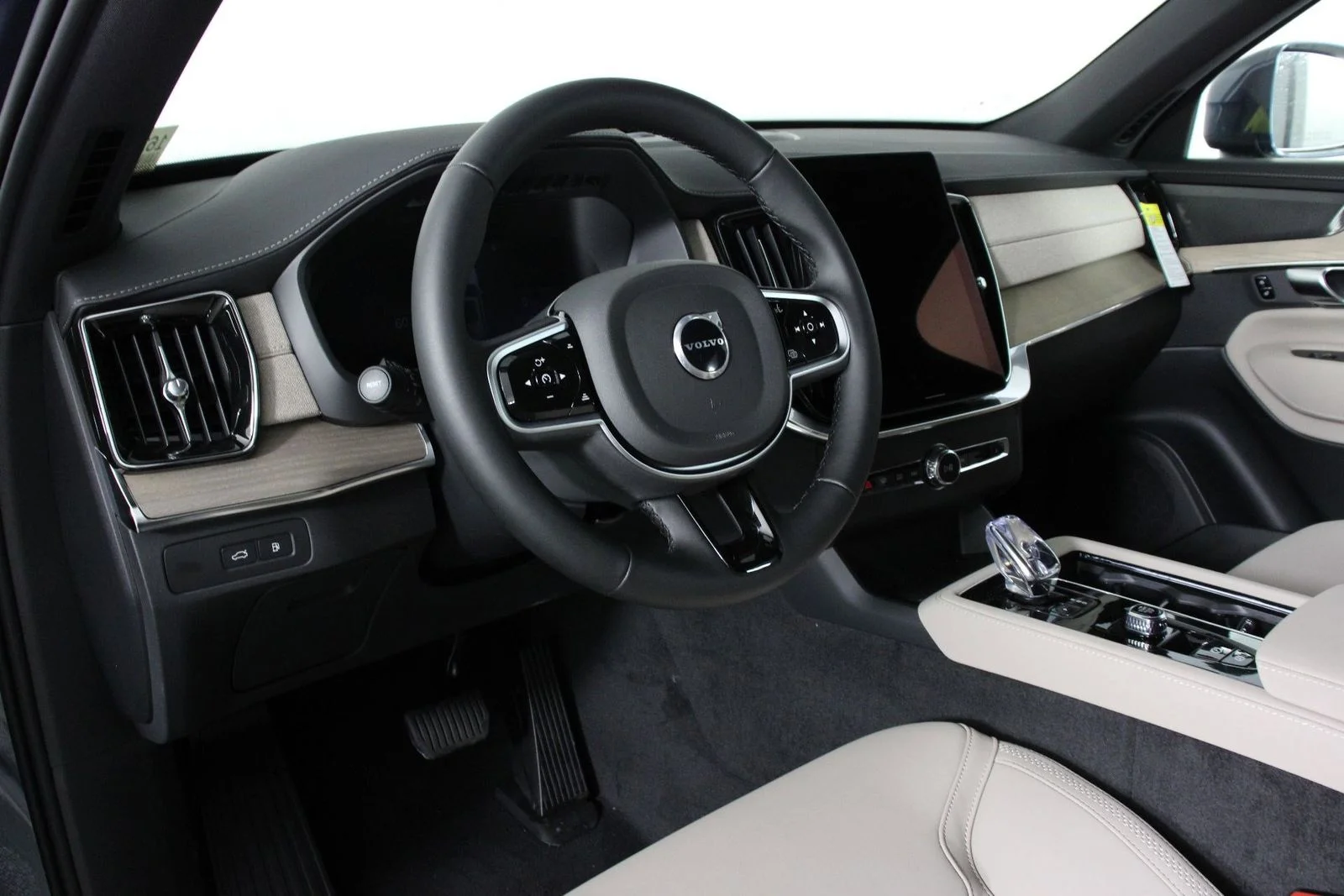 New 2026 Blue Volvo T8 Plus image 8