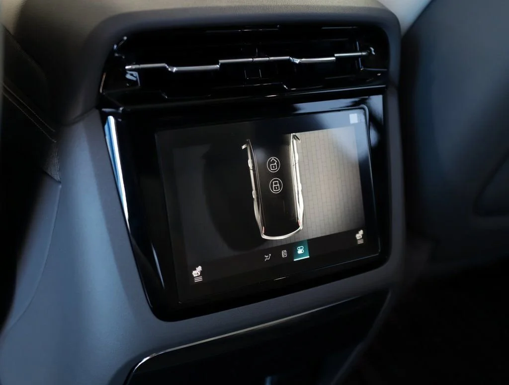 2026 Cadillac Escalade IQ Luxury - Photo 38