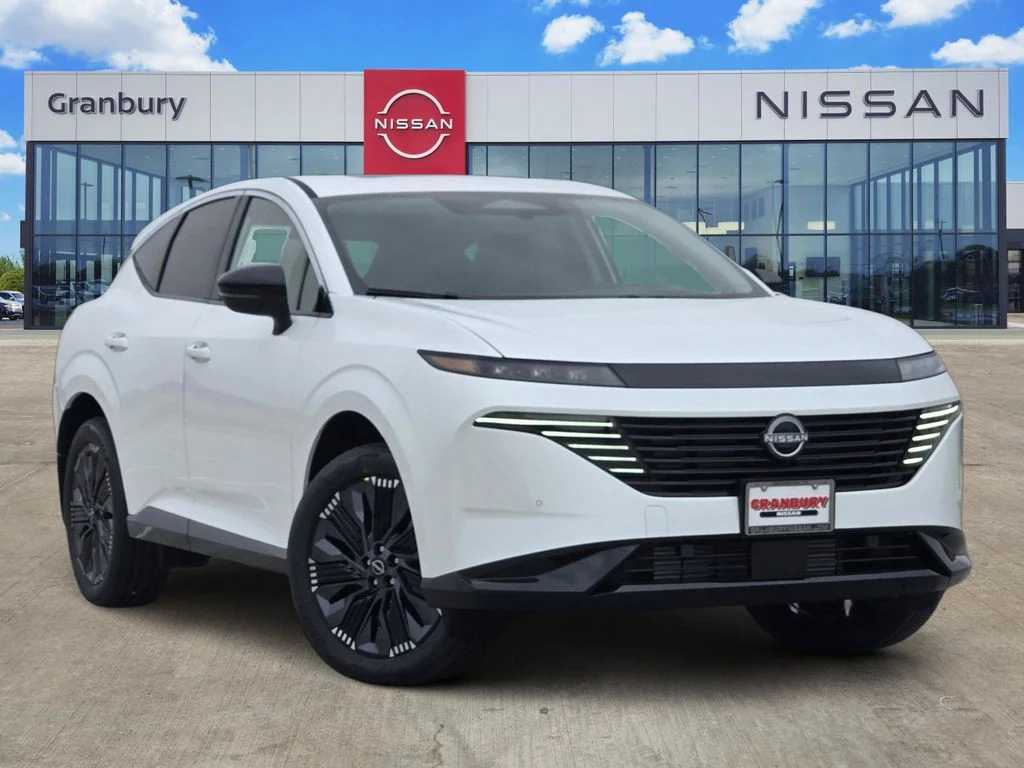 New 2026 Everest White Pearl TriCoat Nissan Platinum image 1