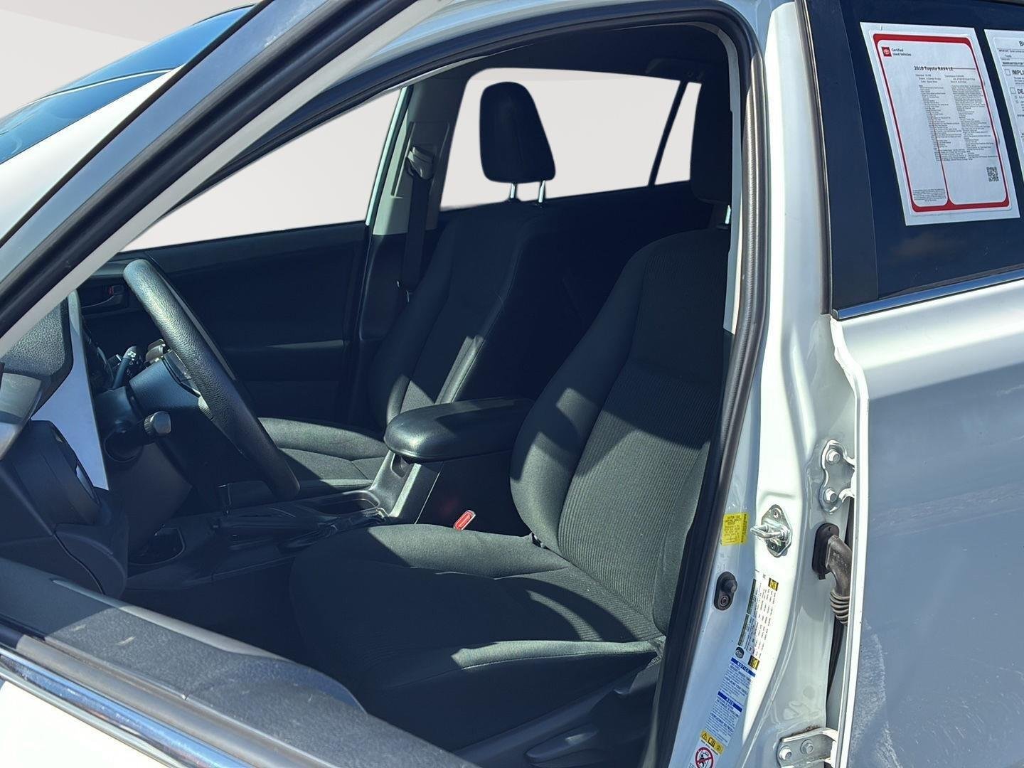 Used 2018 Super White Toyota LE image 3