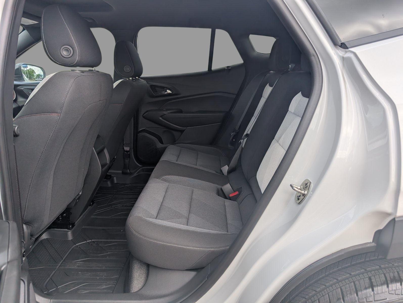 2026 Chevrolet Trax RS - Photo 29