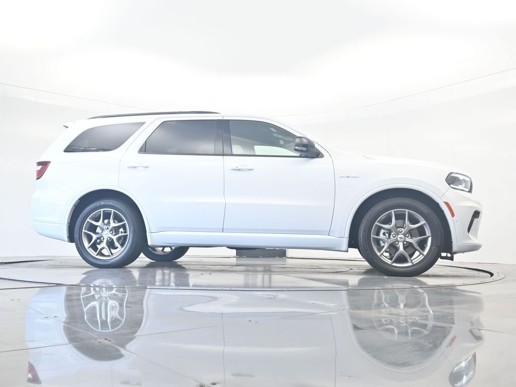 New 2026 White Knuckle Clear-Coat Exterior Paint Dodge GT Plus HEMI V8 image 37