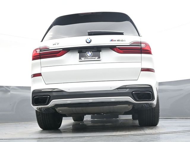 Used 2021 White BMW M50i image 32