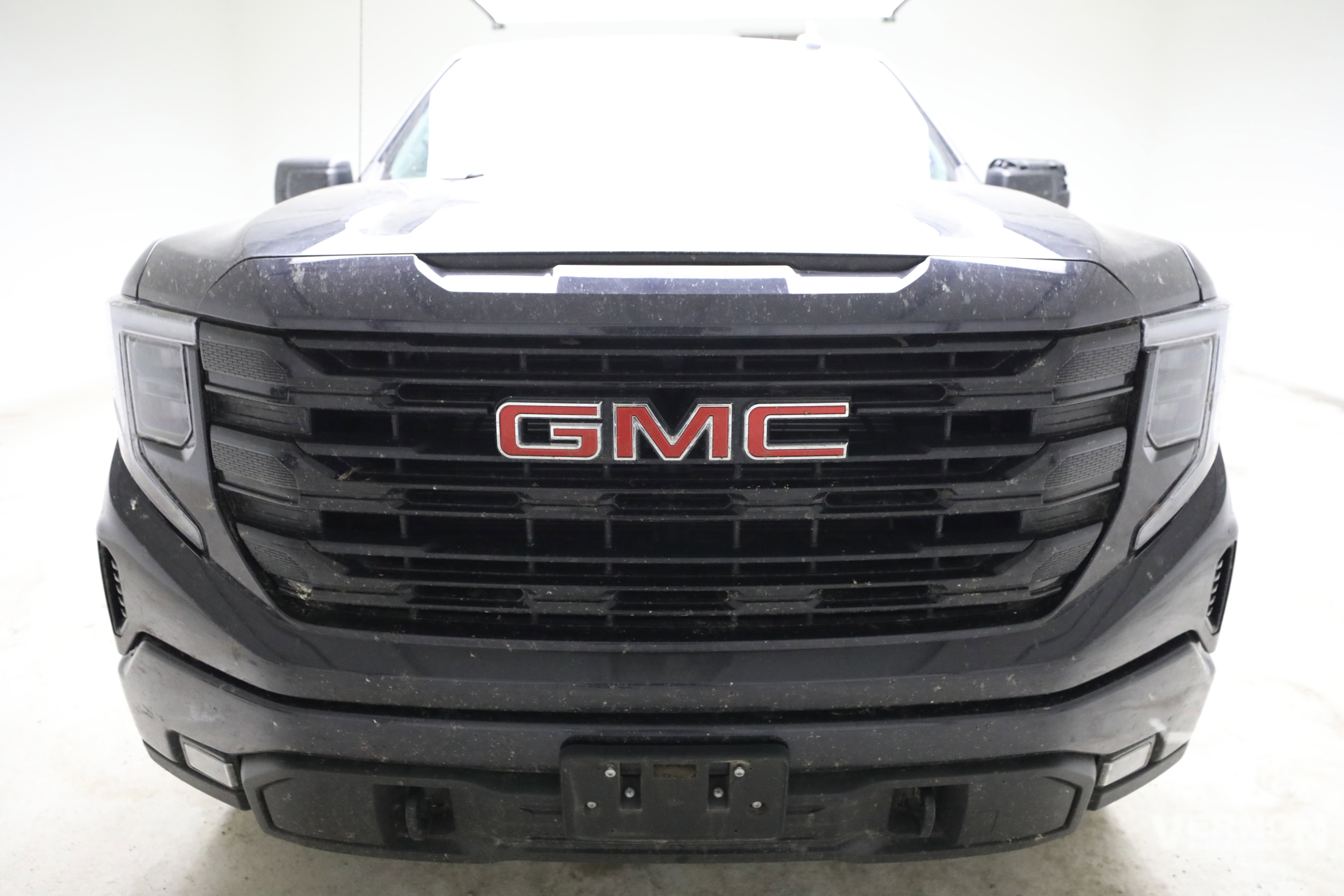 Used 2022 Titanium Rush Metallic GMC Y image 7