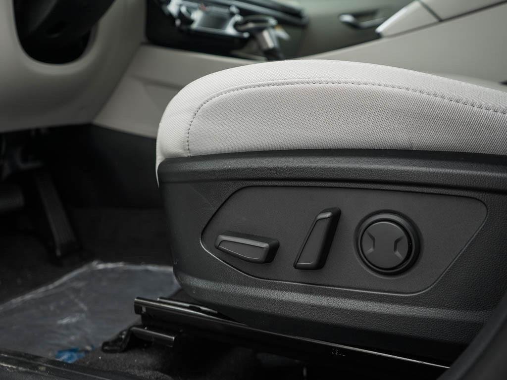 New 2026 Serenity White Pearl Hyundai SEL AWD image 44