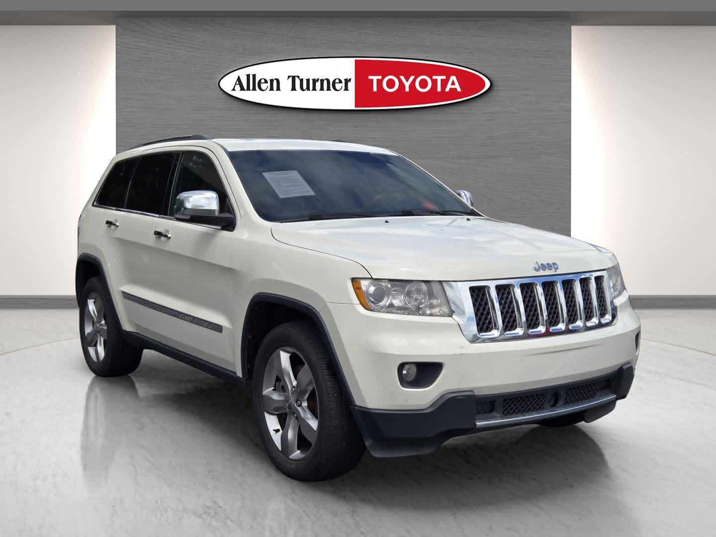 2012 Jeep Grand Cherokee Overland 4WD's photo