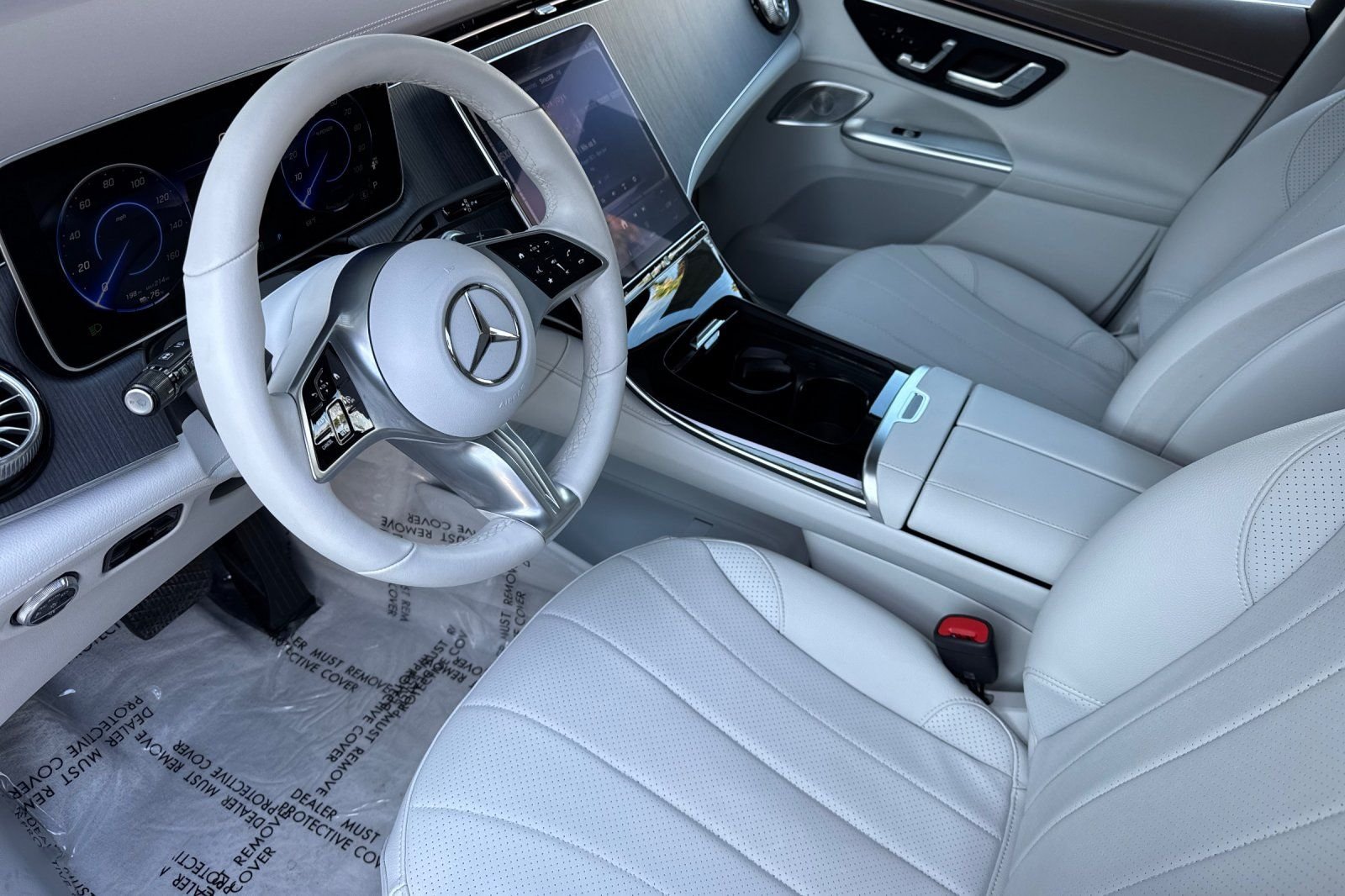 Certified Used 2023 White/off-white Mercedes-Benz 350+ SUV image 7