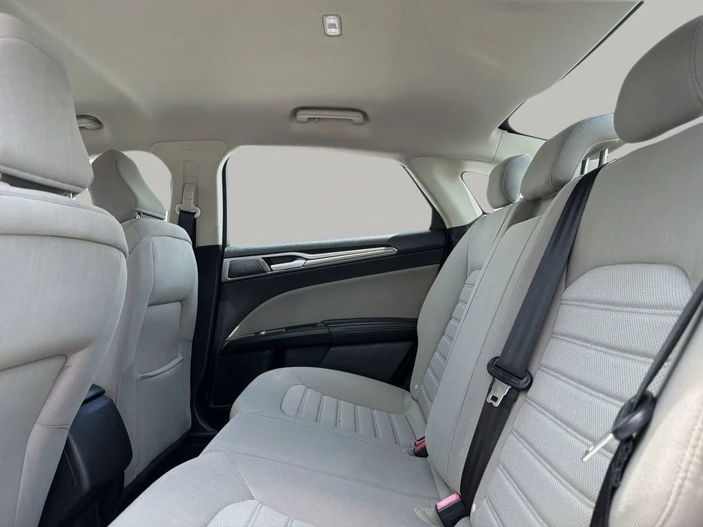 Used 2020 White Ford S image 17