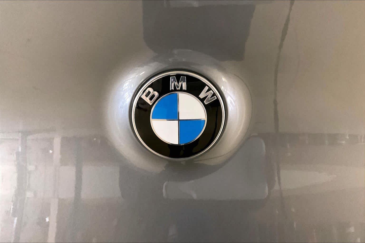 Used 2026 Skyscraper Grey Metallic BMW 30 xDrive image 7