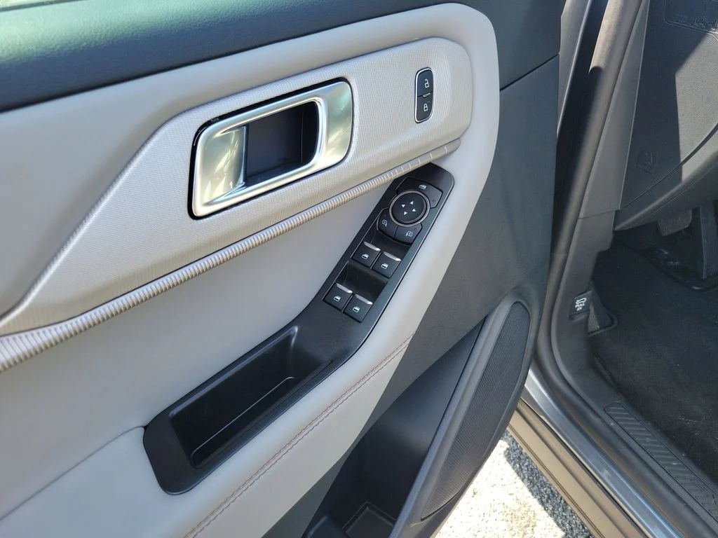 New 2026 Carbonized Gray Metallic Ford Active image 16