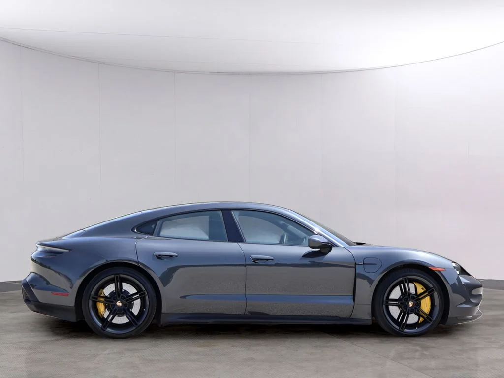 Used 2021 Volcano Grey Metallic Porsche Turbo S image 9