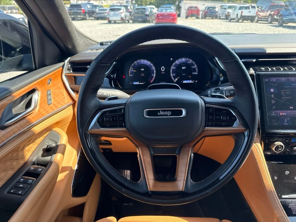 Used 2025 Black Jeep Summit image 14