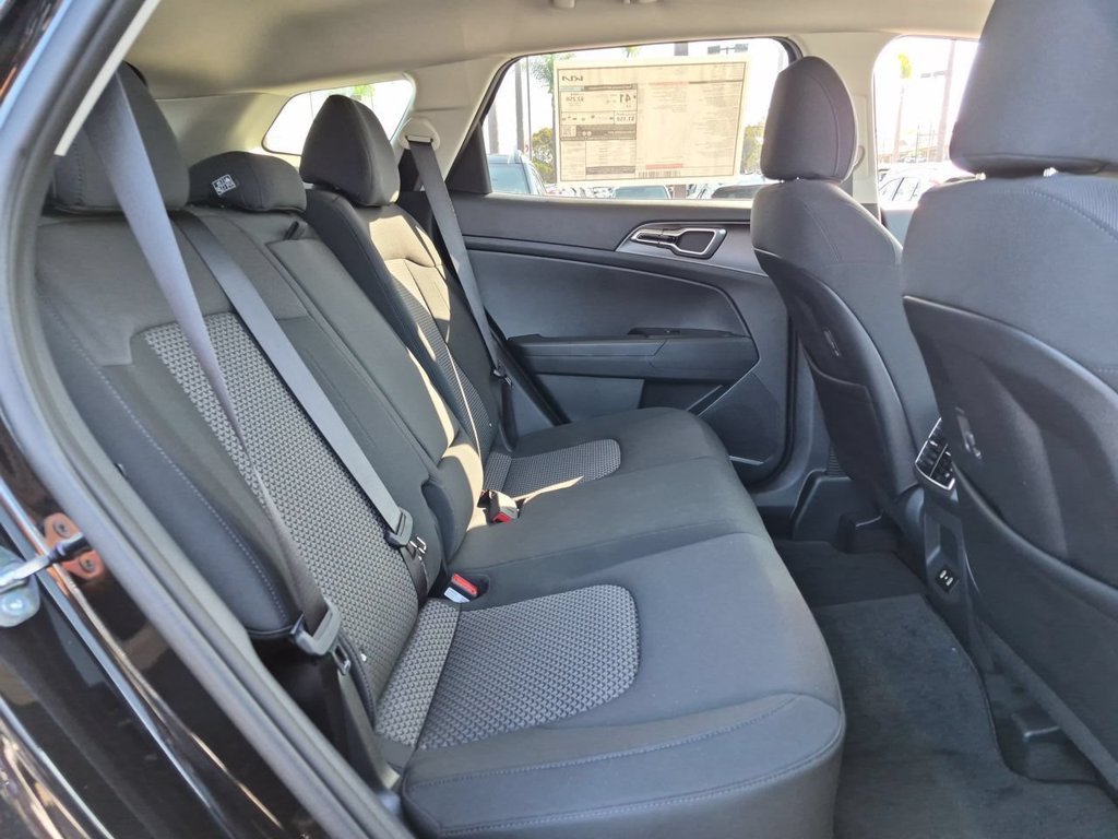 New 2027 Fusion Black Kia S image 27