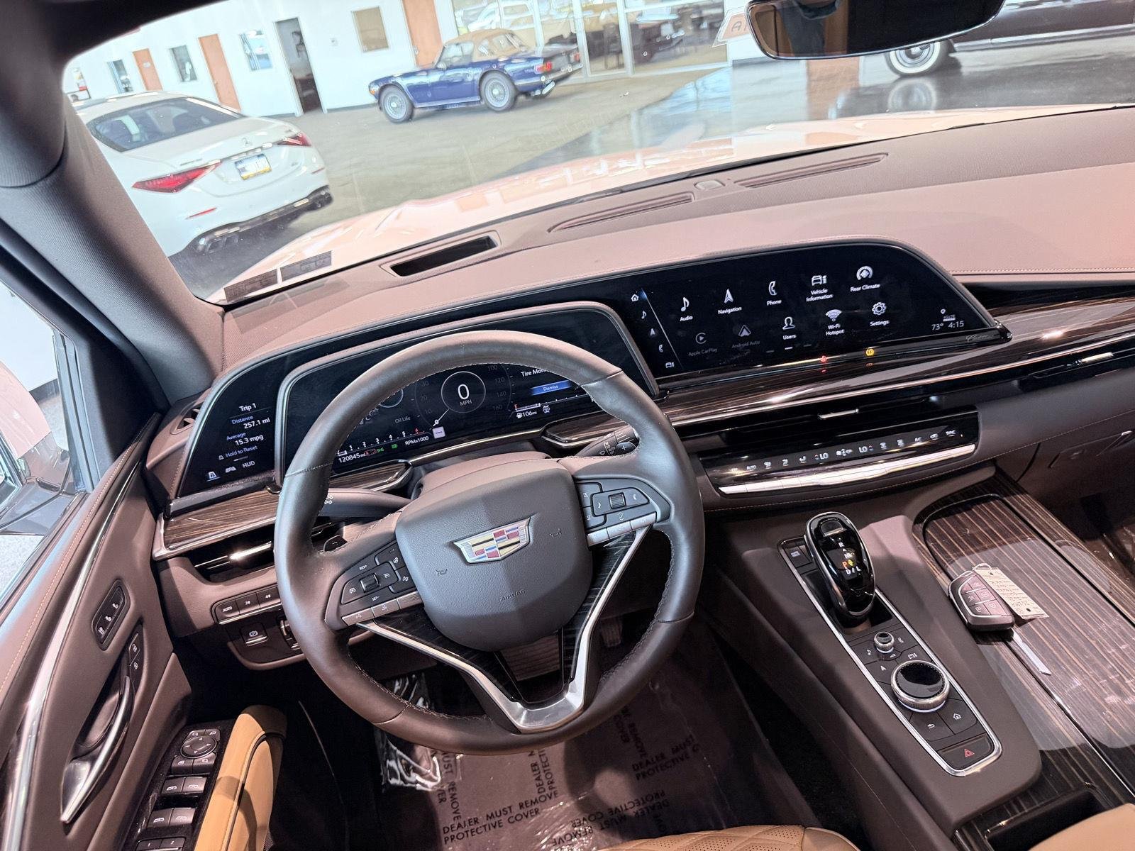Used 2021 CRYSTAL WHITE TRICOAT Cadillac Premium Luxury image 46