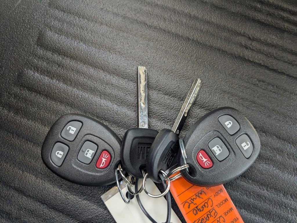 2025 Chevrolet Express Cargo Work Van - Photo 28