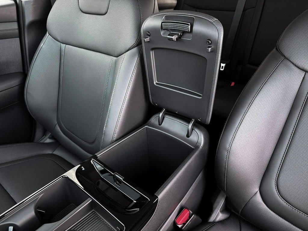 New 2026 White Hyundai SEL Convenience image 37