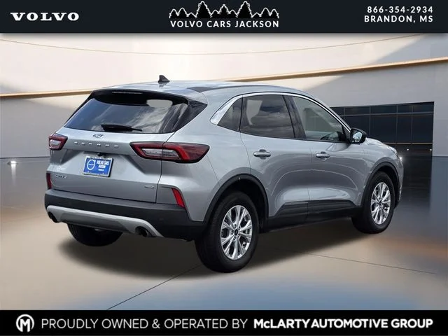 Used 2023 Silver Ford Active image 4
