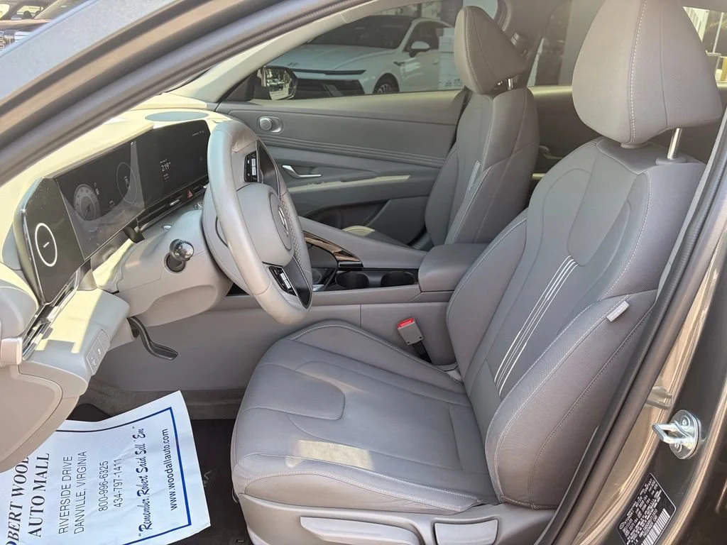Used 2024 Amazon Gray Hyundai SEL image 13