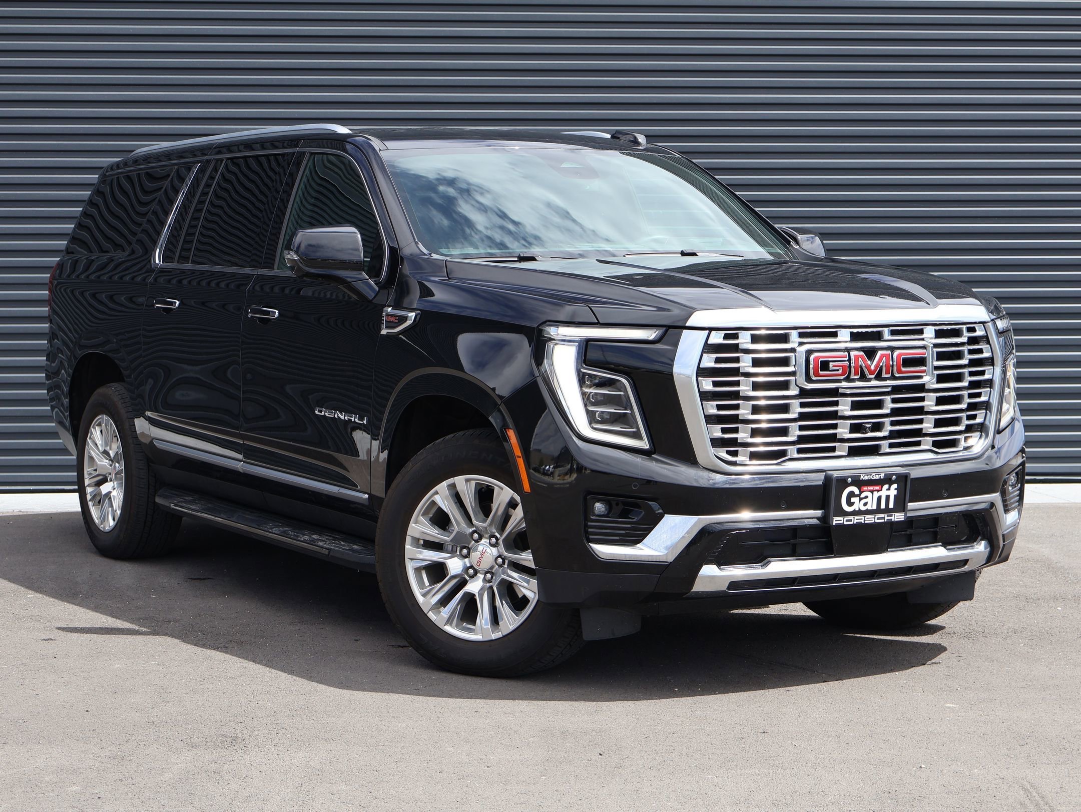 Used 2025 Onyx Black GMC Denali image 3
