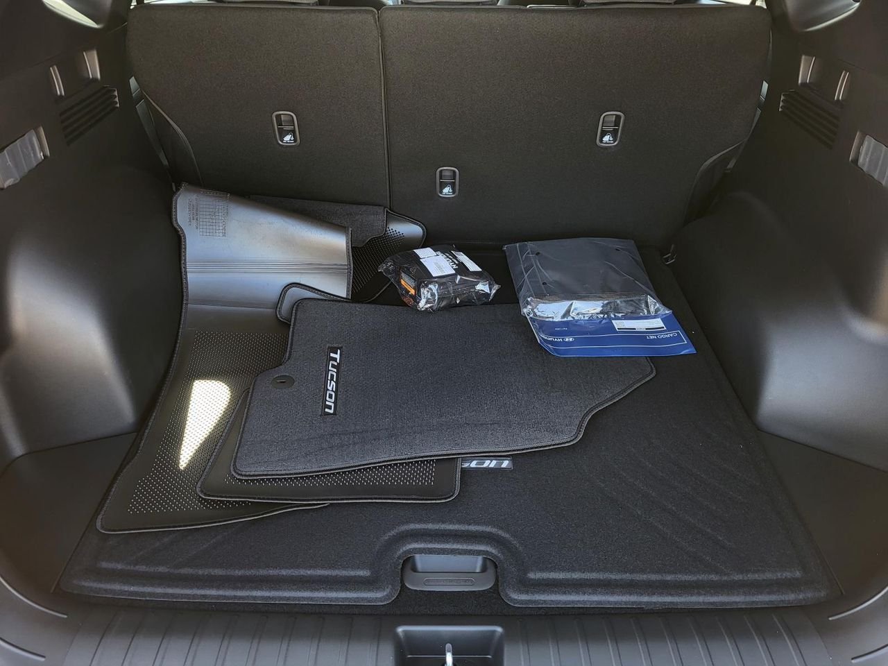 New 2026 Atlantis Blue Hyundai SEL FWD image 8