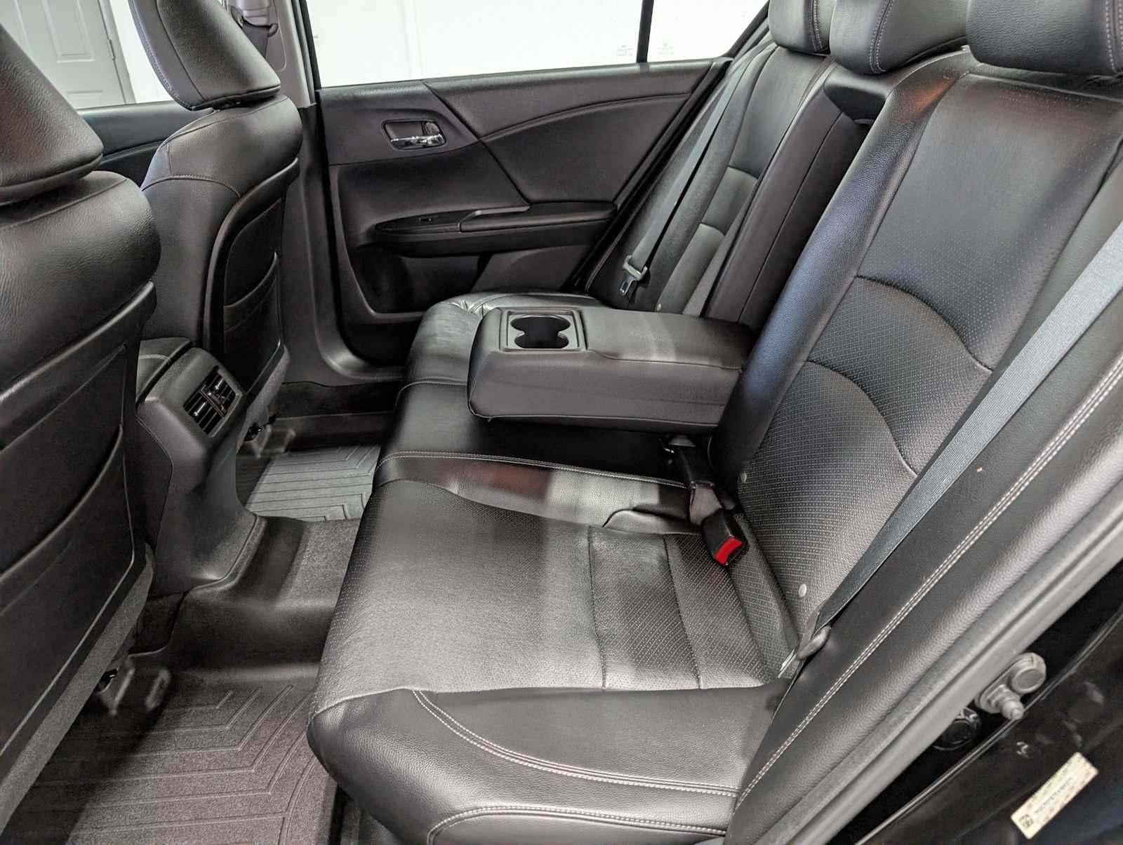 Used 2014 Crystal Black Pearl Honda EX-L image 22