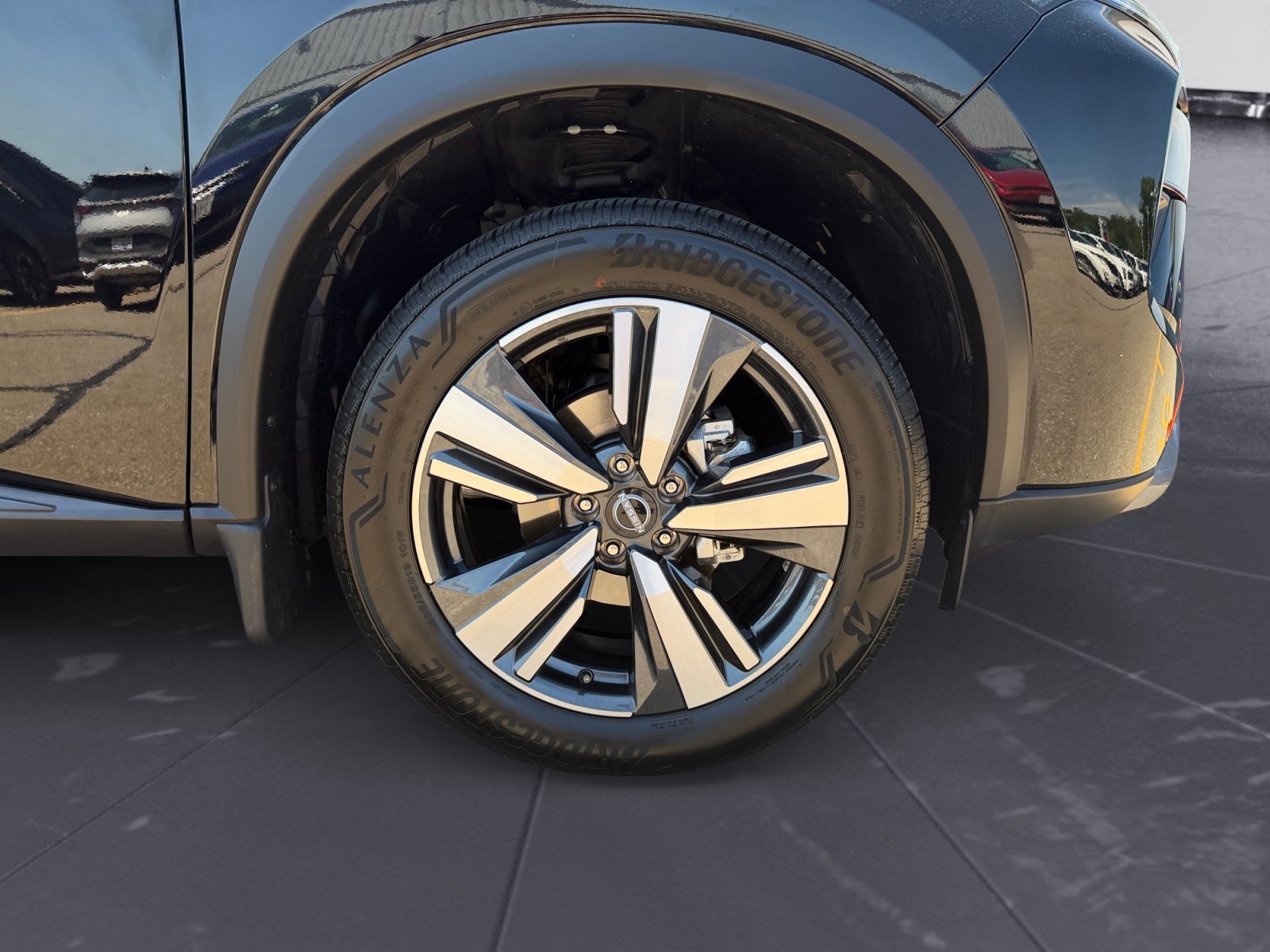 Used 2025 Super Black Nissan SL image 46