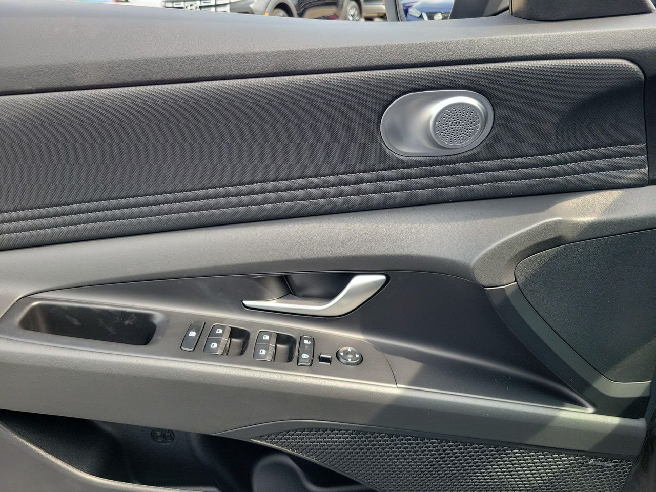 New 2026 Ecotronic Gray Hyundai Limited image 17